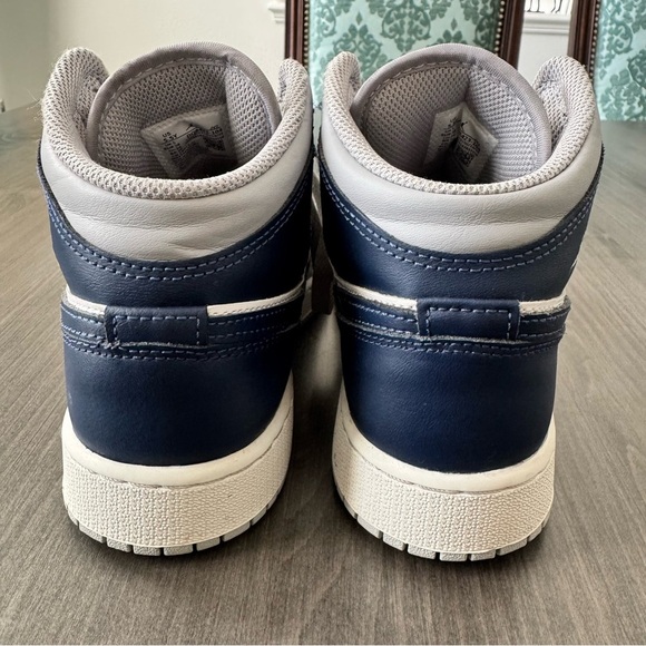 Nike Air Jordan Mid blue gray white sneakers shoes size women 7 or Y5.5 - Picture 6 of 12